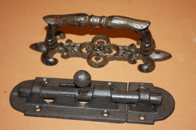 Vintage style Fleur De Lis Gate Door Hardware Cast Iron Pull & Latch Combo