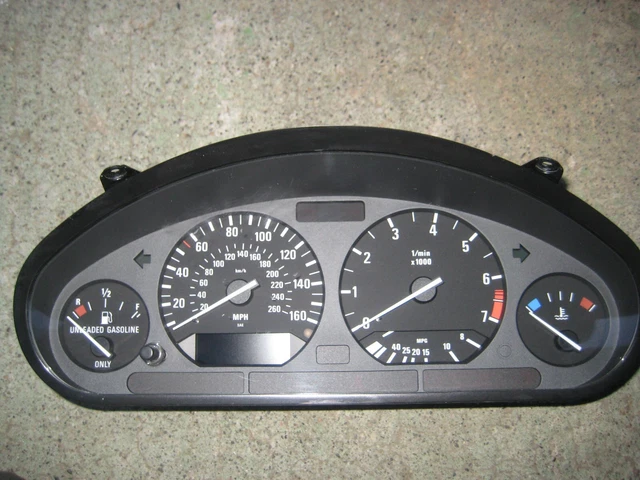 BMW 325 E36 SPEEDOMETER CLUSTER GUAGE INSTRUMENT ODOMETER 37k OEM