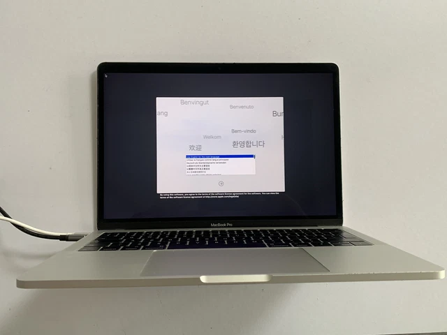 Apple MacBook Pro 13" A1708 i5 2 GHz 8 GB 2016 danneggiato argento/riparazioni/AP687