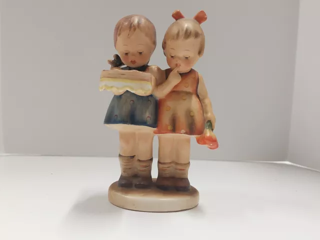 Hummel Goebel  HAPPY BIRTHDAY 176 TMK3 Two girls with cake  5” h