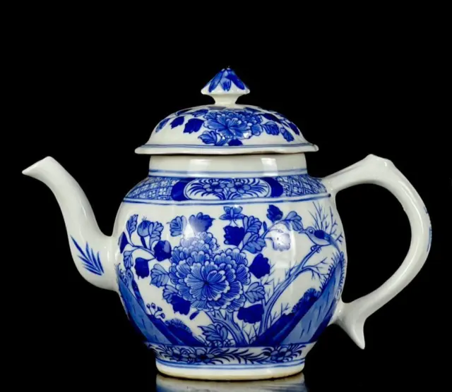 Kangxi Signed Old Chinese Blue & White Porcelain Teapot w/ flower CK652