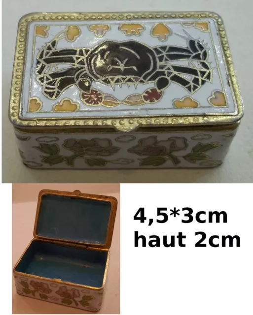 boite à bijoux en laiton émaillé, collection, boite à pilules, pilbox, **02-C3e