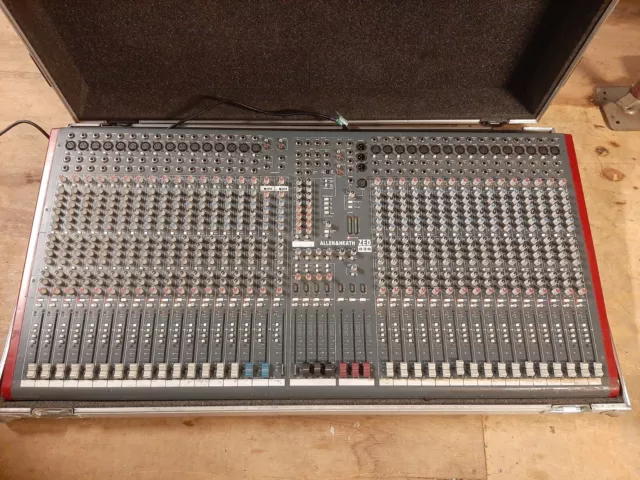 Allen & Heath ZED 436 32 Channel Mixer including Flight Case