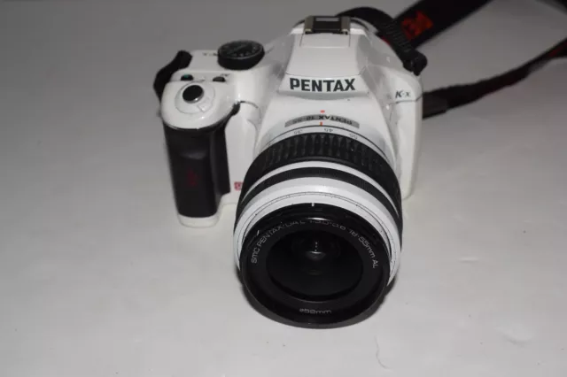 Pentax Kx 12.4 Megapixel DSLR with 18-55mm Lens - White  (RTG4)