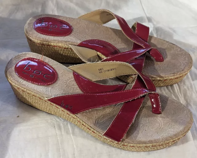Born BOC Red Faux Patent Leather Slip On Womens T-Strap Thong Sandals Size 9 M