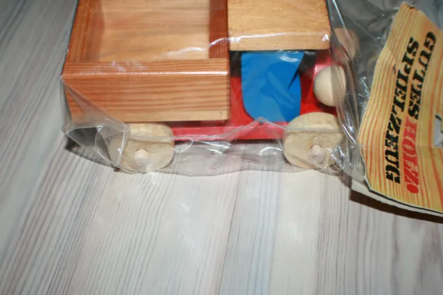 DDR Holzspielzeug LKW - Oldtimer - NEU und  Original verpackt