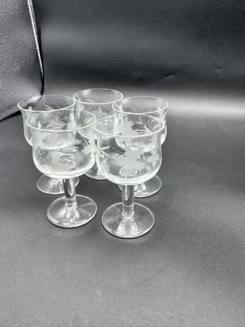 Vintage Set Of 5 Etched Crystal Sherry Glasses With Grape & Leaf Pattern