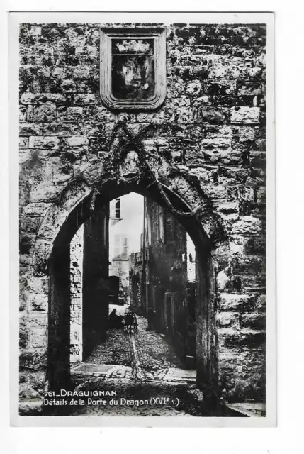 83  Draguignan  Details De La Porte Du Dragon