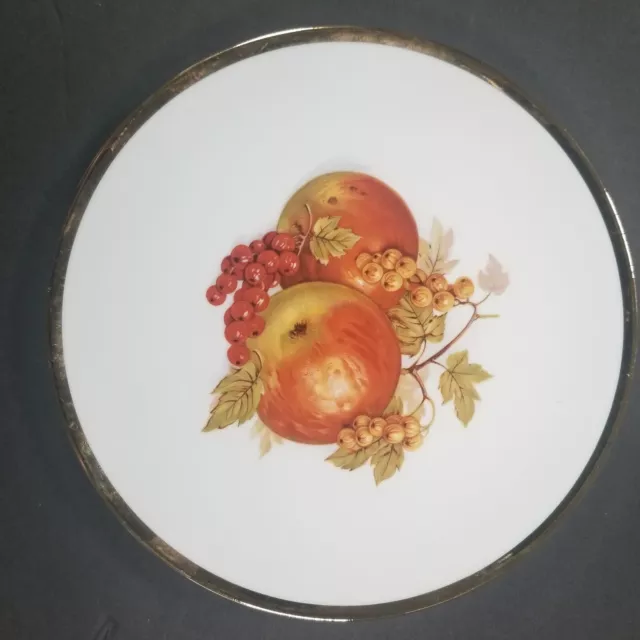 Vintage Bareuther Waldsassen Bavaria-Germany 7.75” Fruit Plate