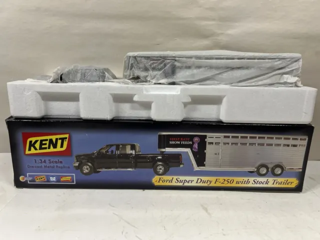 1/34 Kent Feeds Ford Super Duty F-250 & Stock Trailer DieCast New by First Gear