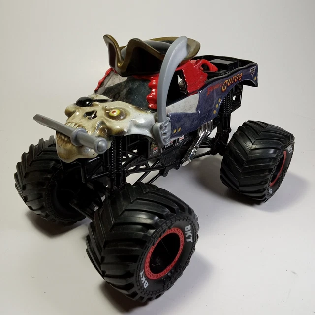 PIRATES CURSE HOT Wheels Monster Jam Truck 124 Large Rare COMPLETE all