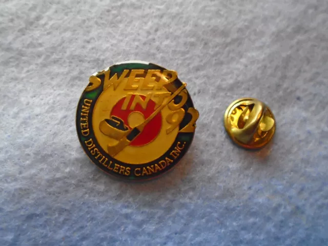 Sweep Into 1992 United Distillers Canada Curling Lapel Pin Button