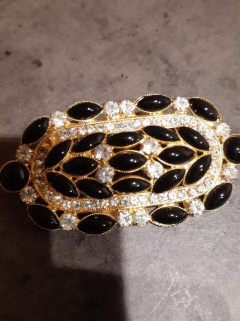 spilla lavorazione artigianale con pietre dure e brillanti swarovski base 