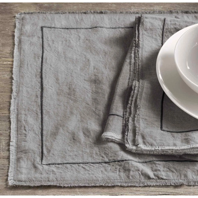 Restoration Hardware FRAYED EDGE BELGIAN LINEN PLACEMATS (SET OF 4) Restoration Hardware FRAYED EDGE BELGIAN LINEN PLACEMATS (SET OF 4)