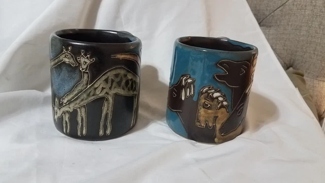 Lot Of 2 Vntg. Mara Mexico Mugs, Giraffes & Horses  4"