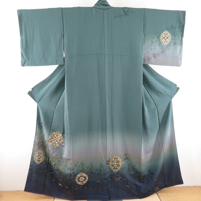 Visiting kimono Silk Embroidery floral arabesque pattern Green 63.0inch Women's