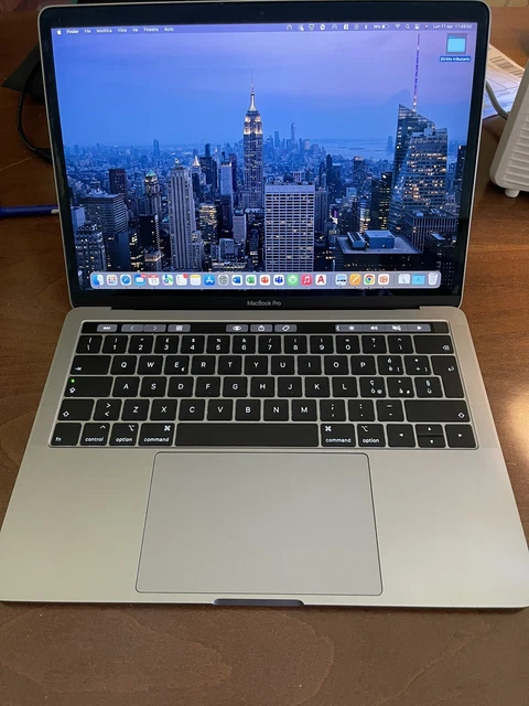 Apple MacBook Pro 13.3" (128GB SSD, Intel Core i5 8ª generazione, 3,90 GHz, 8GB)