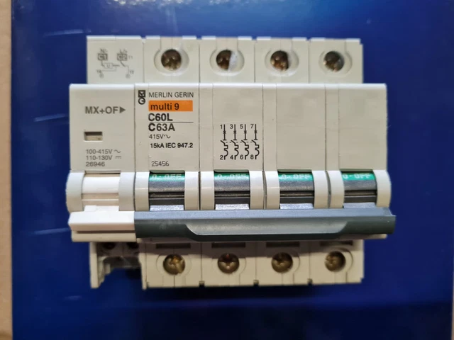 29050 - déclencheur TMD 100 A 4 pôles 4d - Professionnels | Schneider Electric France