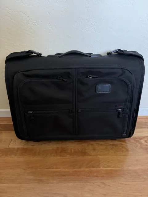 Tumi Alpha Travel 22037DH Carry on 2 Wheel Suitcase Garment Bag Black 22in