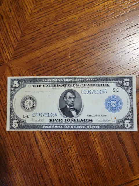 1914 $5 Blue Seal Federal Reserve Note. No Pin Holes