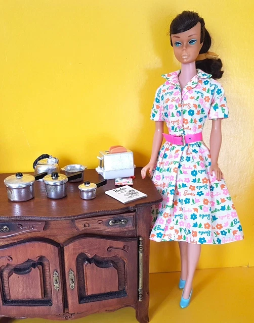 Tenue de remise des diplômes Barbie 1963 # 945 complète