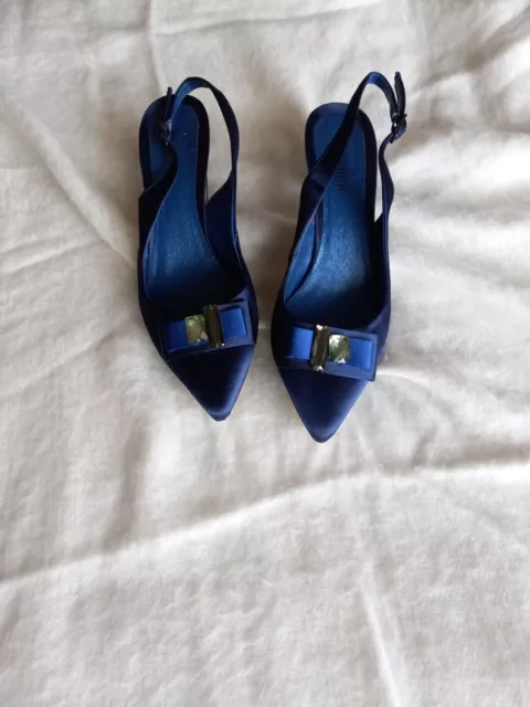 Sz 8 MENBUR Kitten Heel Slingback Point Toe Shoes Blue Satin Jewel Bow