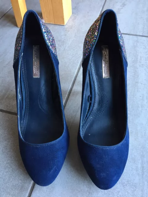 Chaussures à talons hauts bleus pour femmes Zara Trafaluc taille 4/37. Très bon état.