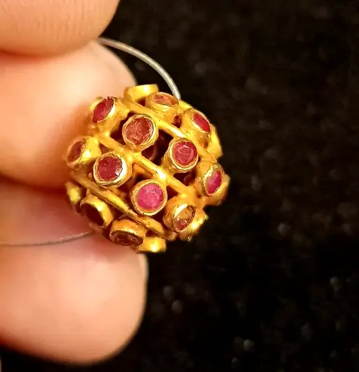 Lovely Victorian Antique solid genuine 22k gold bead REAL Natural Ruby 13mm Bead