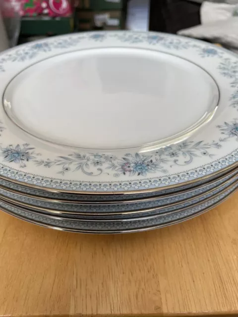 Contemporary Noritake( Blue Hill  2482 ) 5 Large Rimmed Dinner Plates 27cm