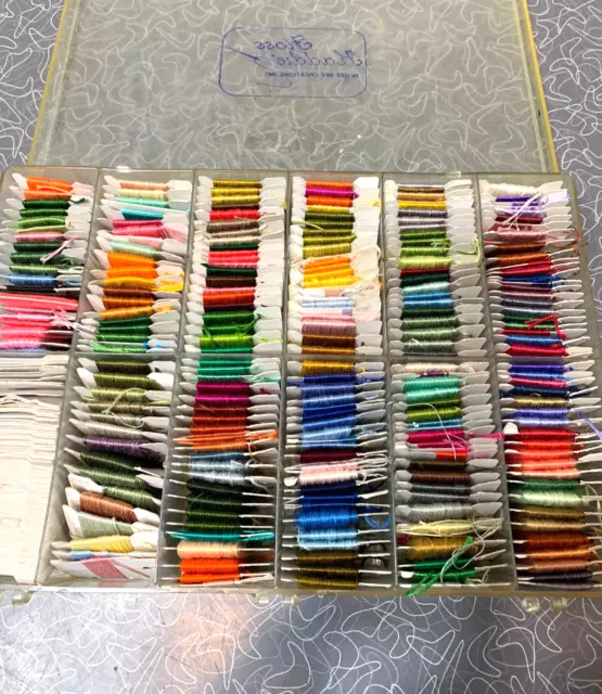 DMC Embroidery Thread 2 cases W/153 on Cards +32 Skeins +winder +100 cards