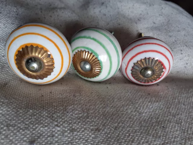 3 x boutons/poignées ronds de tiroir en céramique - rayures, jaune, rouge, vert