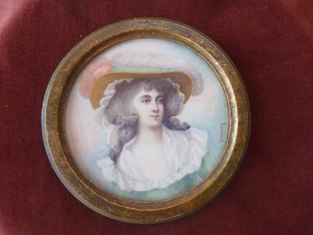 portrait miniature de dame,signée Hermandey,debut 20ème,diametre 13cm