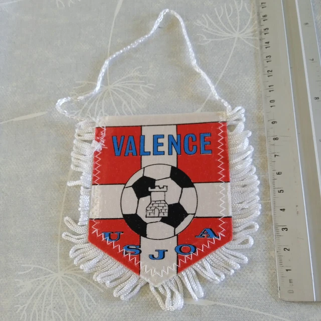 FANION PENNANT WIMPEL FOOTBALL FC GUEUGNON logo 2000/2020 EUR 9,99 - FR