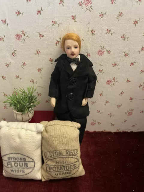 Doll Figure Male 1:12 Dolls House Miniature