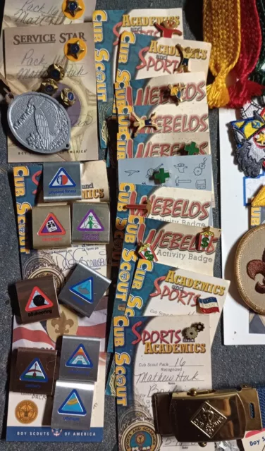 Weblos Boy Scout&Leader Book,Patch,Pin Lot Excellent Condition Belt Neckerchief