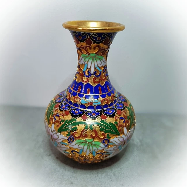 VINTAGE CHINESE GOLD Gilt Brass Cloisonne Enamel Vase 5” circa 1960/70s