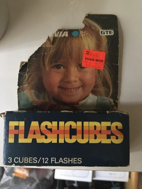 Vintage Sylvania Blue Dot Flashcubes For Old Flashcube Cameras, Still In Box