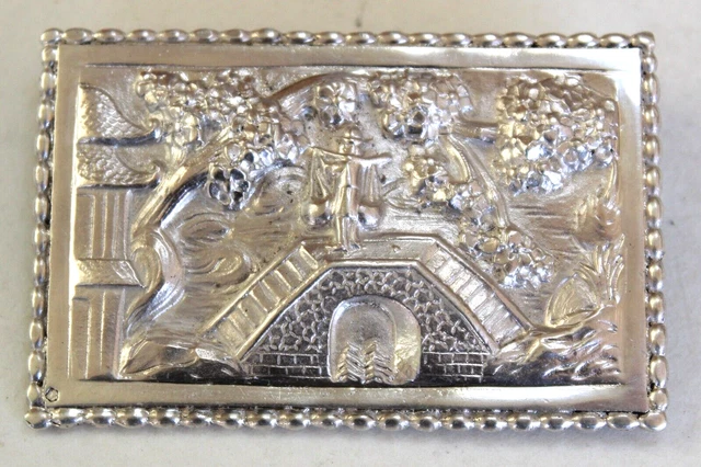 Broche rectangulaire argent décor indochinois, 23,83 g. Solid silver brooch