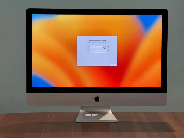 imac27 4.2 GHz Quad-Core Intel i7 5k retina 2TB SSD 8 GB  DDR4 RadeoPro 580 8GB