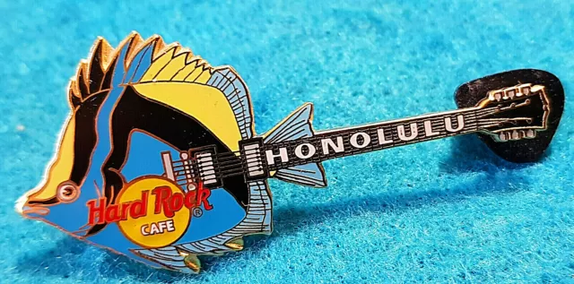 HONOLULU HAWAII BLACK BLUE & YELLOW FISH GUITAR SERIES 1999 Hard Rock Cafe PIN