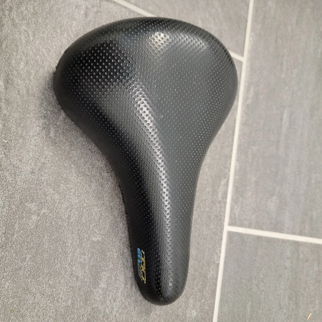 gt mountain bike seat