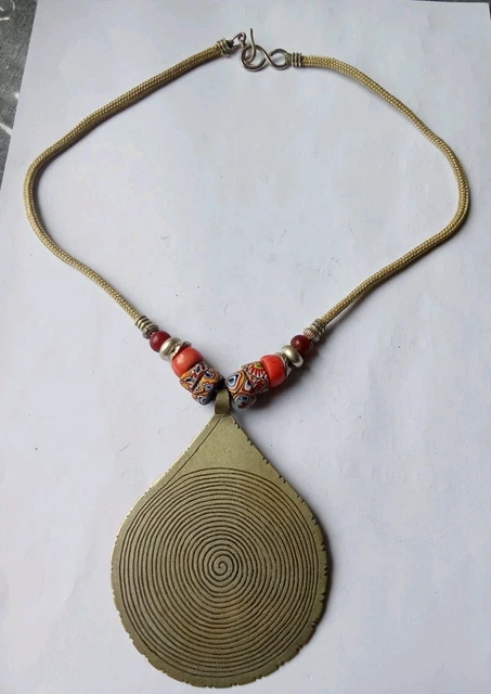 Collier Vintage Marocain Bakélite - 7 Perles Jaunes Sur Métal Argenté - Occasion Rétro