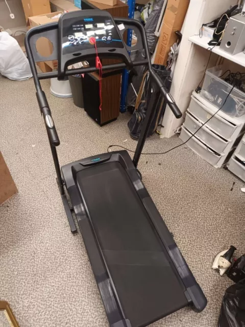 YORK FITNESS 't501' Treadmill - CS B85