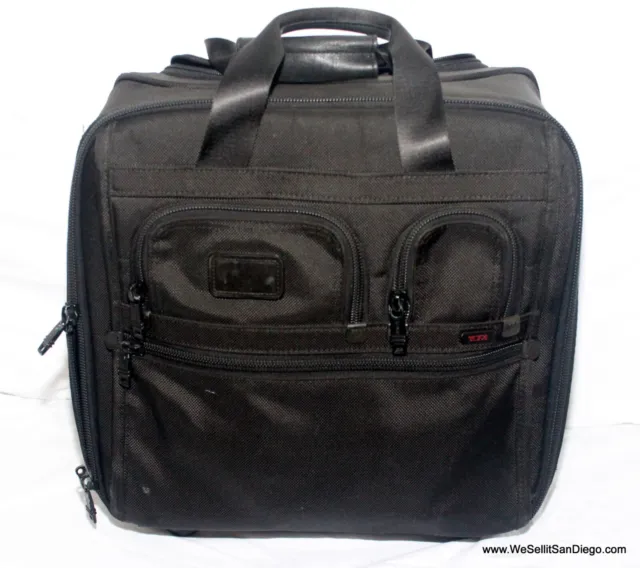Tumi Carry-on Luggage Black Alpha Lightweight Wheeled Brief 26123DH BF564172