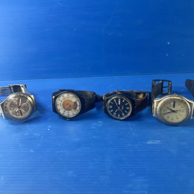 Swatch swiss, lot de 4 montre vintage, quartz et automatique.