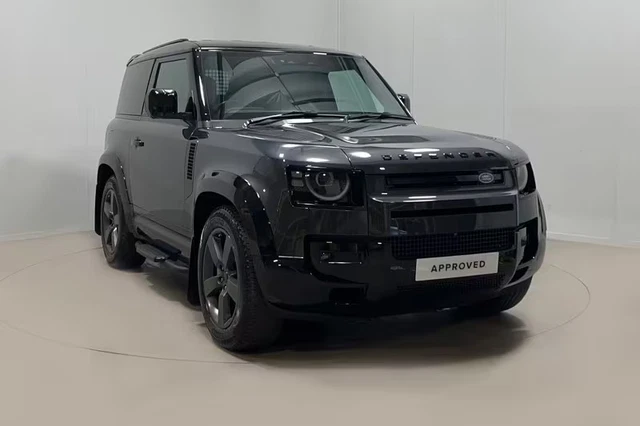 LAND ROVER COMMERCIAL DEFENDER 3.0 D350 Hard Top X-Dynamic HSE Auto [3 ...