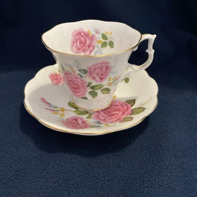 Vintage Royal Albert "Lavender Rose" Fine Bone China Tea  Cup & Saucer