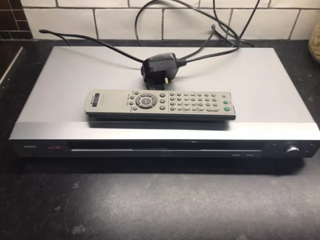 Sony CD DVD Player DVP-NS330 With *Remote