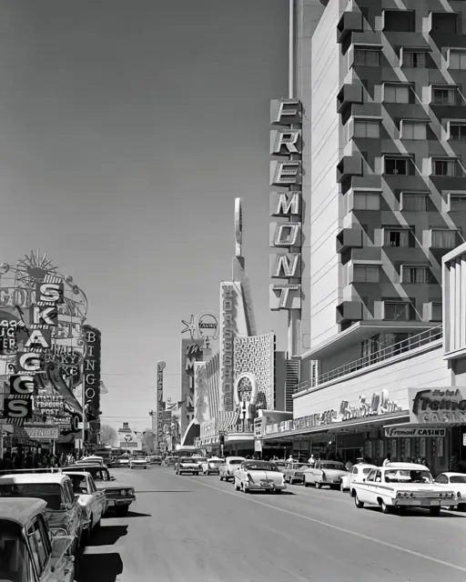 1963 LAS VEGAS Street Scene Photo  (224-V)