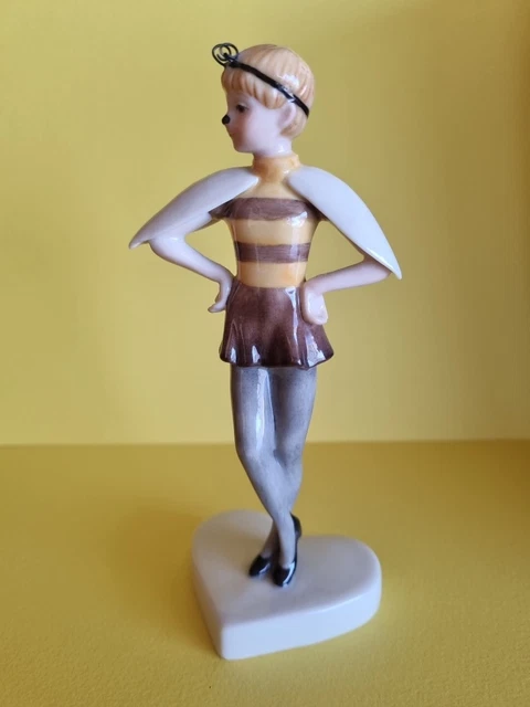 royal copenhagen statuine - Dressed up Children, Bumblebee